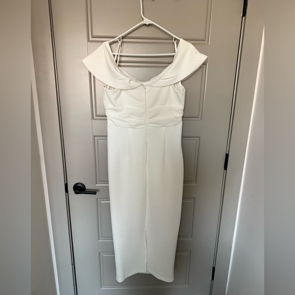 Off-Shoulder White Midi Dress - Picture 4 of 7
